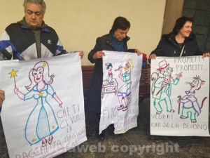 Il comitato Non ce la beviamo sotto il comune