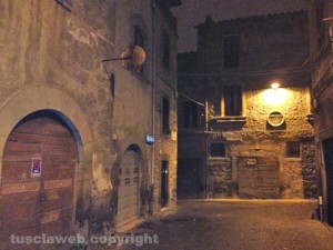 L'abitazione andata a fuoco in via Santa Maria Egiziaca