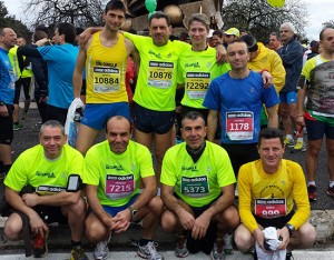 La squadra della Scuola sottufficiali dell'Esercito alla Roma-Ostia