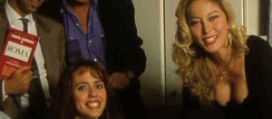 Debora Attanasio con Moana Pozzi