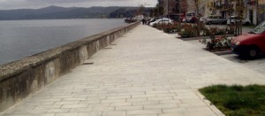 I marciapiedi sul lungolago di Marta