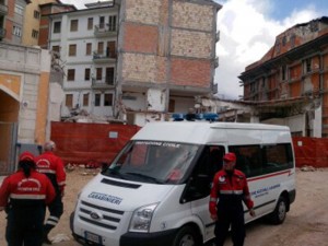 I volontari dell'associazione nazionale carabinieri tornano all'Aquila