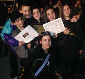 Con la maestra Sara Barreca. Capitta Massimo, Barreca Mirko, Di Giovanni Matteo, Noemi Capitta, e Trebbi Claudia