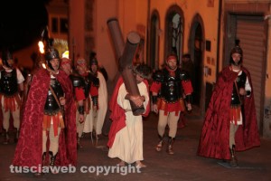 La via Crucis di Montefiascone fotografata da Claudio Montanari
