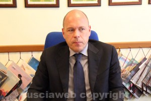 Il capo della squadra mobile Fabio Zampaglione 