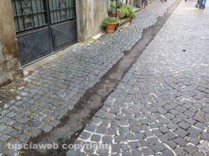 Pianoscarano, la lingua d'asfalto