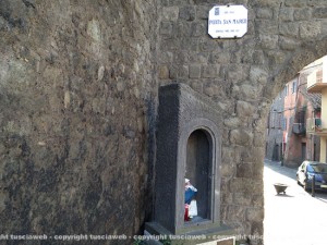 La nicchia a porta san Marco
