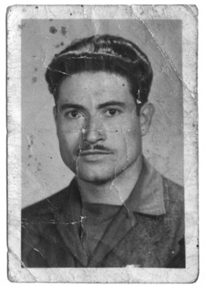 Germania 1944: Delo nella fototessera scattata per i registri del campo di prigionia