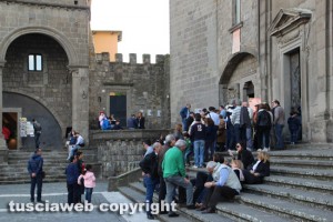 La fila per entrare a palazzo Papale