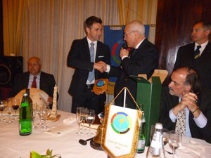 Rizzoli e il presidente del Panathol club Viterbo