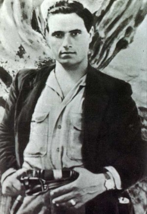 Una celebre immagine del bandito Giuliano