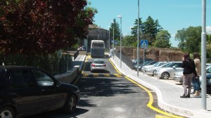 Auto percorrono la variante Mignolò
