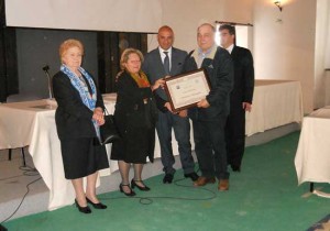 La consegna del premio 