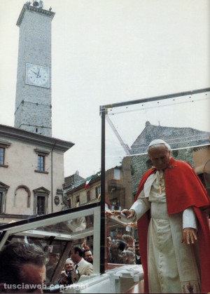 Papa Giovanni Paolo II a piazza del Comune 
