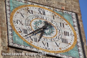 L'orologio di piazza del comune
