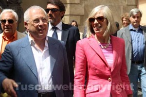 Il tour della ministra nelle scuole di Tuscania 