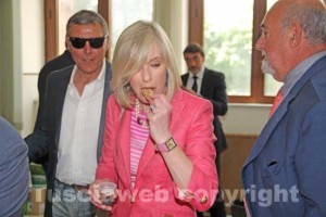 La ministra Giannini alle elementari 