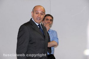 L'esaminatore Angelo Frateiacci e alle spalle il coach Michele Palazzetti