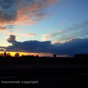 Viterbo - Tramonto sulla Superstrada