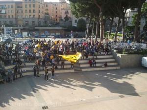 I tifosi gialloblù a piazza Unità d'Italia