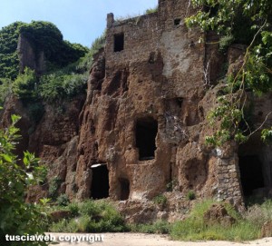 La pittoresca “città morta” di Vejano
