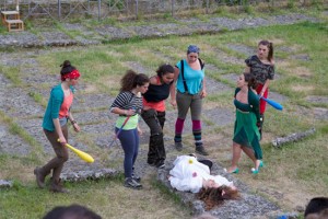 Lo spettacolo a Ferento degli studenti del Buratti