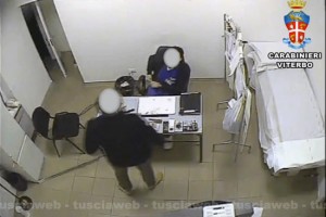 Operazione Anubi - arrestati tre necrofori della camera mortuaria di Belcolle - Il passaggio di denaro