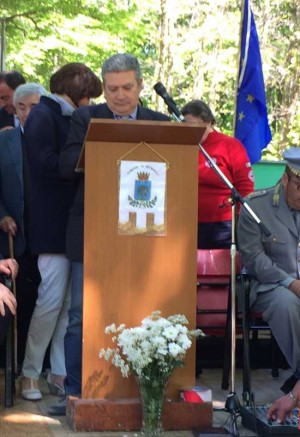 Il presidente Meroi, testimone allo sposalizio dell’Albero di Vetralla