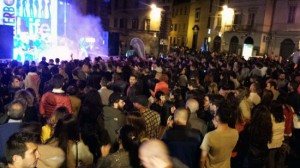 Giorni Anomali in concerto a piazza Fontana Grande