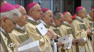 La cerimonia a san Pietro