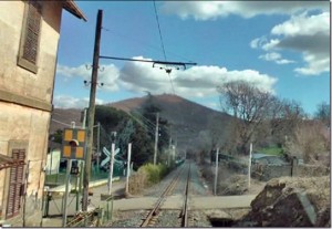 Il passaggio a livello di Montecchio (Bagnaia)