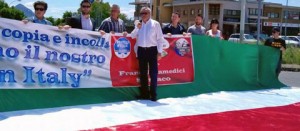 Made in Italy, il flash mob FdI