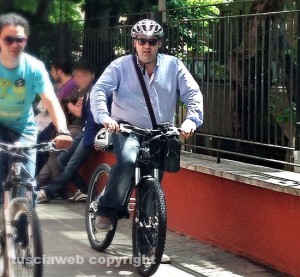 Armando Paparozzi in sella alla bici