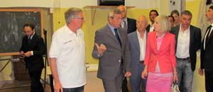 Il ministro Giannini assiste a un momento del corso