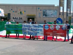 Made in Italy, il flash mob FdI