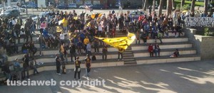 I tifosi gialloblù a piazza Unità d'Italia