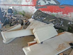 I rifiuti abbandonati in strada Castiglione - Nicolino Porri