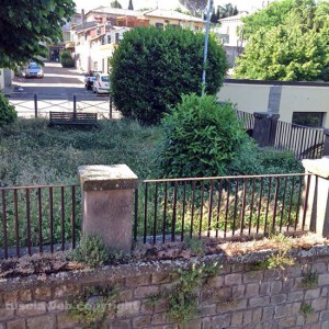 I cittadini puliscono da soli il verde a La Quercia