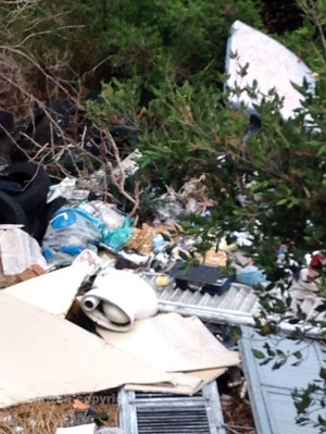 La seconda discarica a cielo aperto di Castel d'Asso