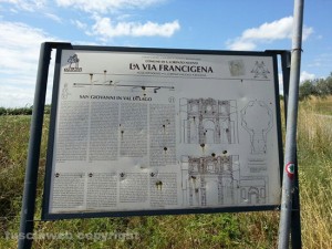 Il rudere della chiesa di san Giovanni in val di lago a San Lorenzo Nuovo