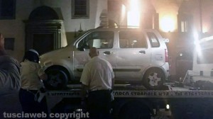 La rimozione delle auto nel centro storico