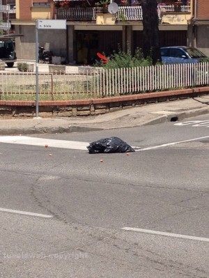 Immondizia sull'incrocio