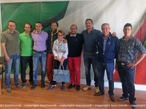 Foto di gruppo per gli eletti FdI