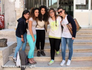 I ragazzi e le ragazze del liceo classico - linguistico "M. Buratti"