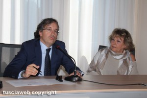 Il direttore di Coldiretti Andrea Renna e la direttrice della biblioteca consorziale di Viterbo, Iolanda Olivieri