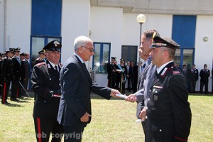Il procuratore capo Pazienti consegna le onorificenze ai carabinieri