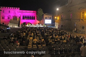 La piazza gremita