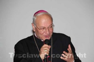Il vescovo Lino Fumagalli