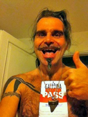 La foto postata da Piero Pelù su Facebook con il pass di Caffeina