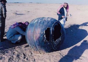 Un detrito spaziale nel deserto